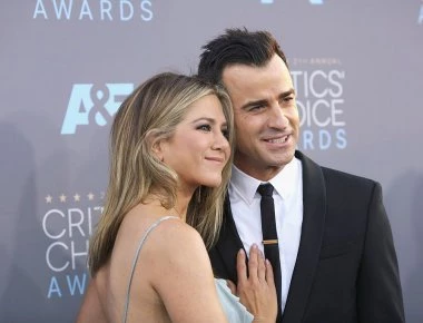 Τίτλοι τέλους στην σχέση Aniston-Theroux